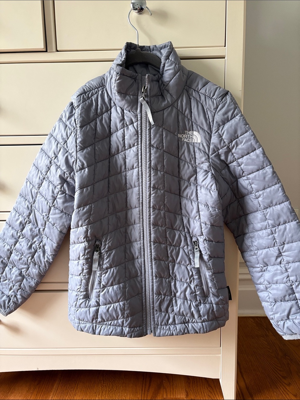 The North Face Light Gray Quilted Puffer Jacket - Kids